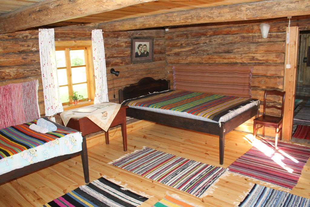 Maenni Summerhouse Kassari Bilik gambar