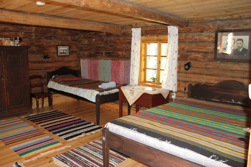 Maenni Summerhouse Kassari Bilik gambar