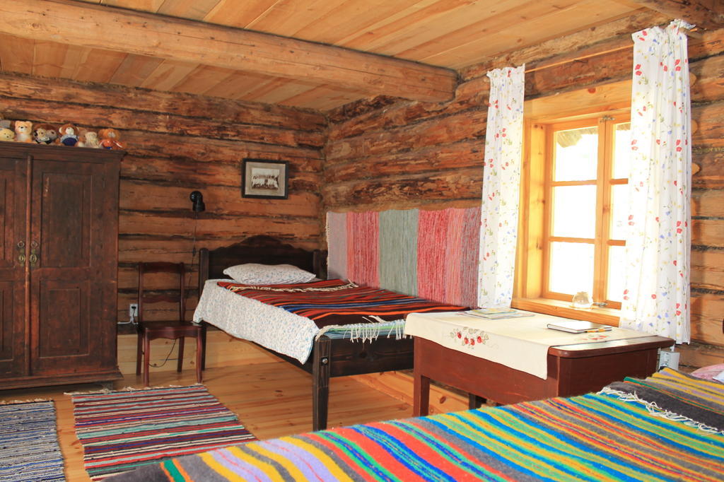 Maenni Summerhouse Kassari Bilik gambar