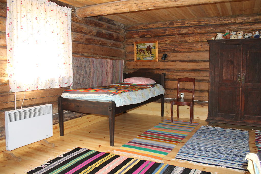 Maenni Summerhouse Kassari Bilik gambar