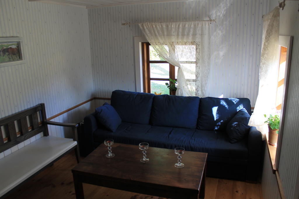 Maenni Summerhouse Kassari Bilik gambar