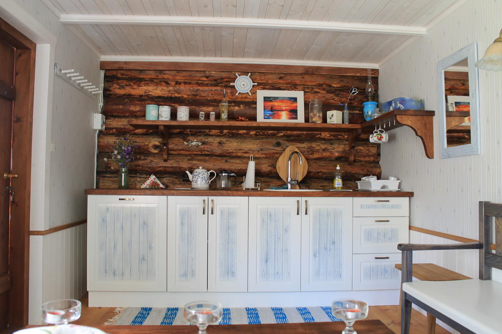 Maenni Summerhouse Kassari Bilik gambar